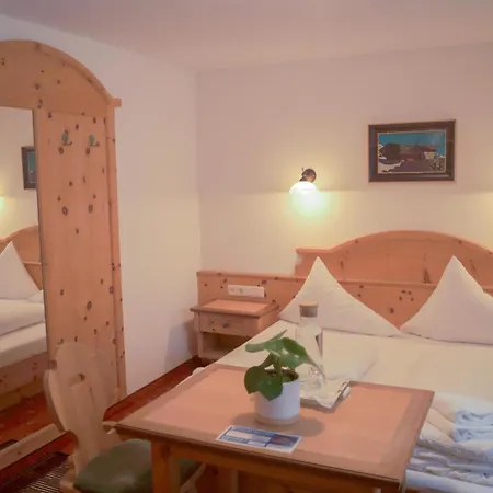 Apartpension Schollberg Gasthof St. Anton am Arlberg
