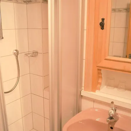Apartpension Schollberg בית הארחה *
