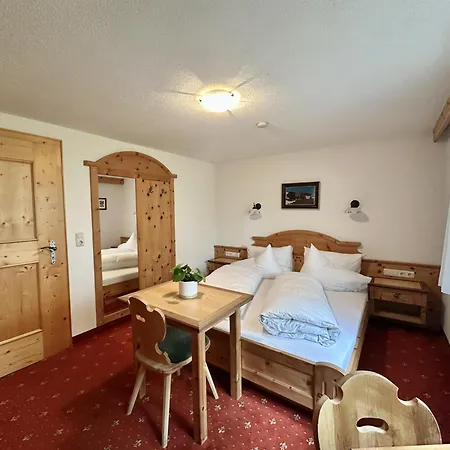 Apartpension Schollberg 招待所 圣安东阿尔贝格