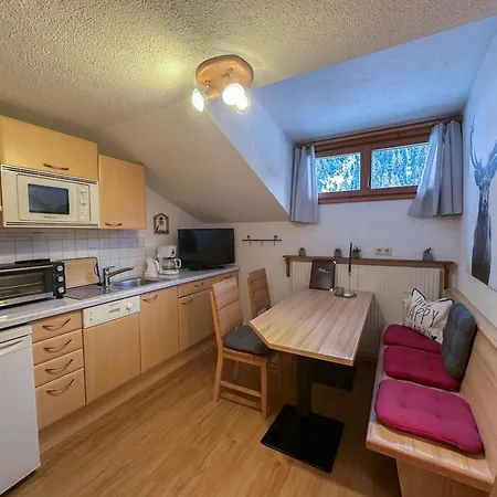 Apartpension Schollberg 招待所 3*